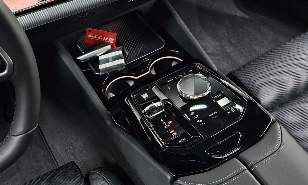 BMW 5-Series 530i xDrive M Sport, 2025
