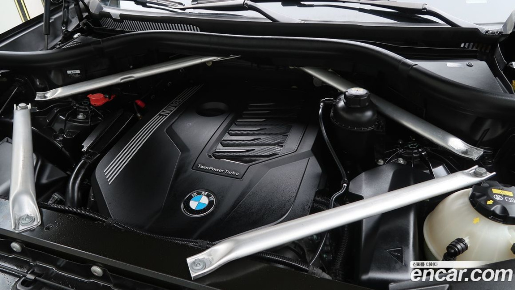 BMW X5 xDrive 40i xLine, 2021