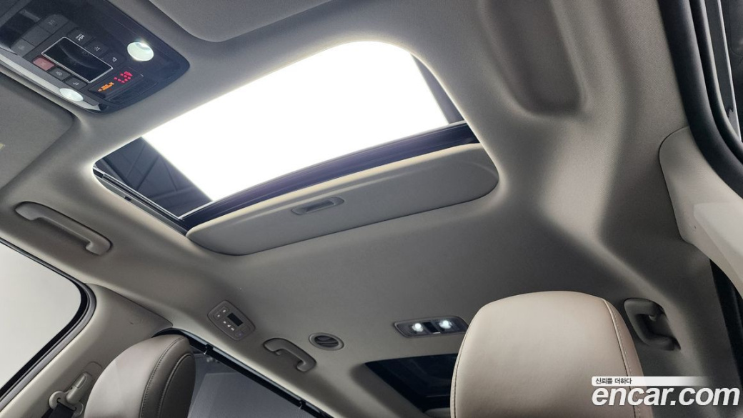 Kia Carnival 9-Seater Noblesse, 2025
