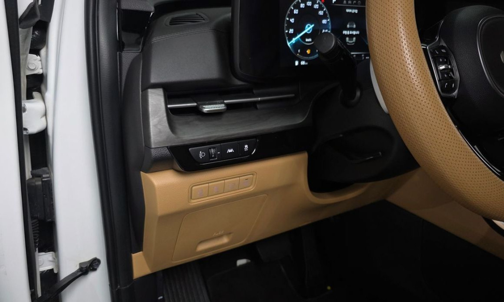 Kia Carnival 7-Seater Noblesse, 2023
