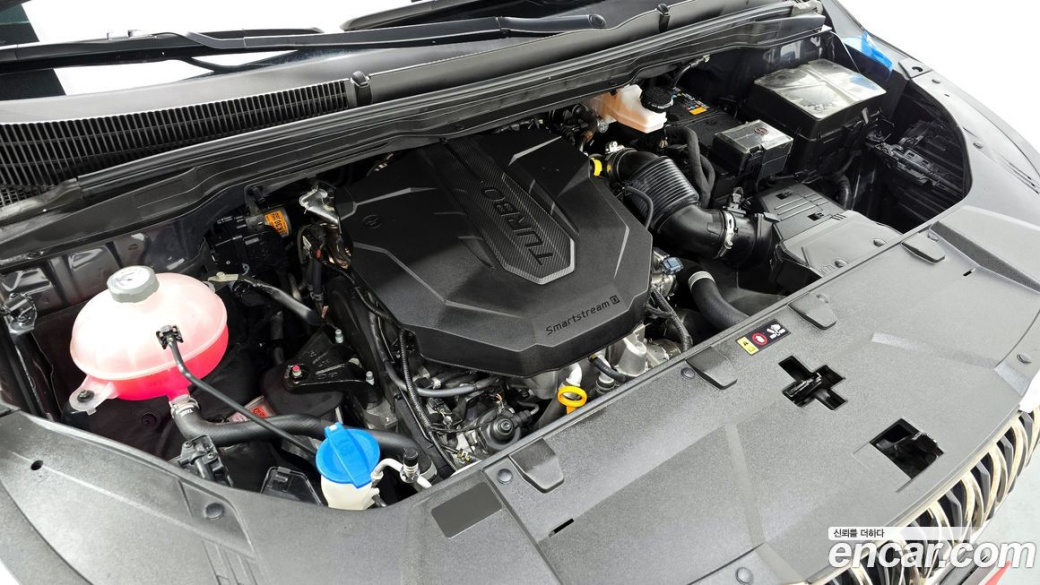 Kia Carnival 9-Seater Signature, 2023