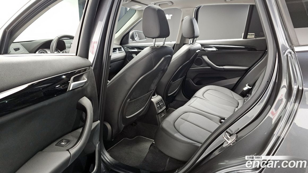 BMW X1 xDrive 20i xLine, 2022