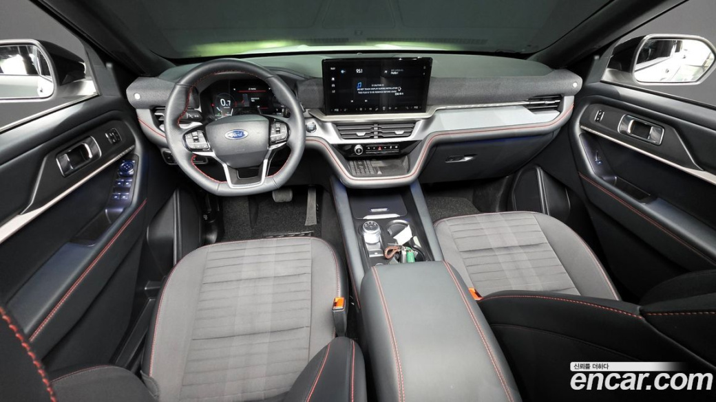 Ford Explorer 2.3 ST-Line 4WD, 2025