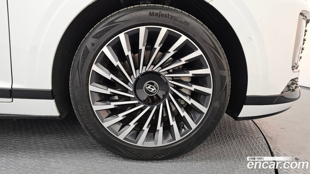 Hyundai Grandeur 2,5 Gasoline 2WD, 2023