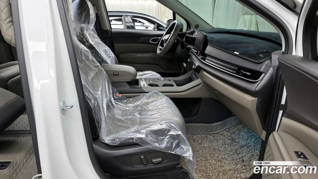 Kia Carnival 7-Seater Noblesse, 2025