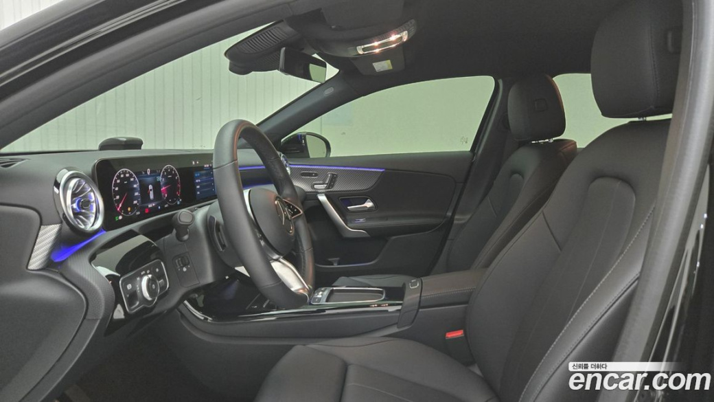Mercedes-Benz A-Class A220 Hatchback, 2024