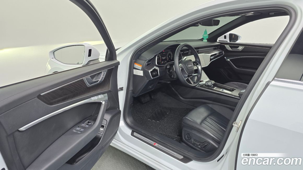 Audi A6 45 TFSI Premium, 2023