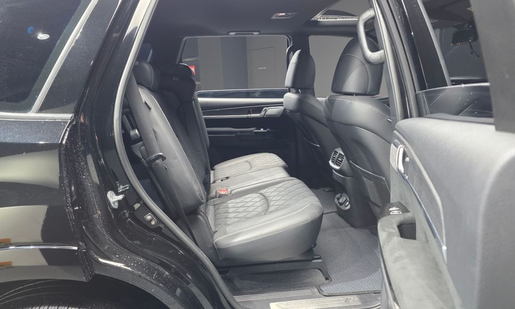 Kia Mohave Diesel 3.0 4WD 5-Seater, 2024