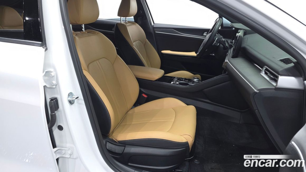 Kia K5 2.0, 2023