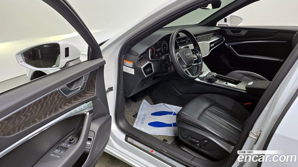 Audi A6 45 TFSI Quattro Premium, 2022