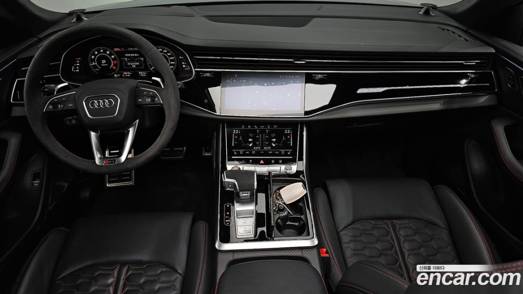Audi RSQ8 4.0 TFSI Quattro Performance, 2025