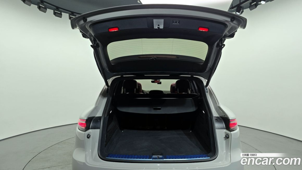Porsche Cayenne 3.0 PLATINUM EDITION, 2023