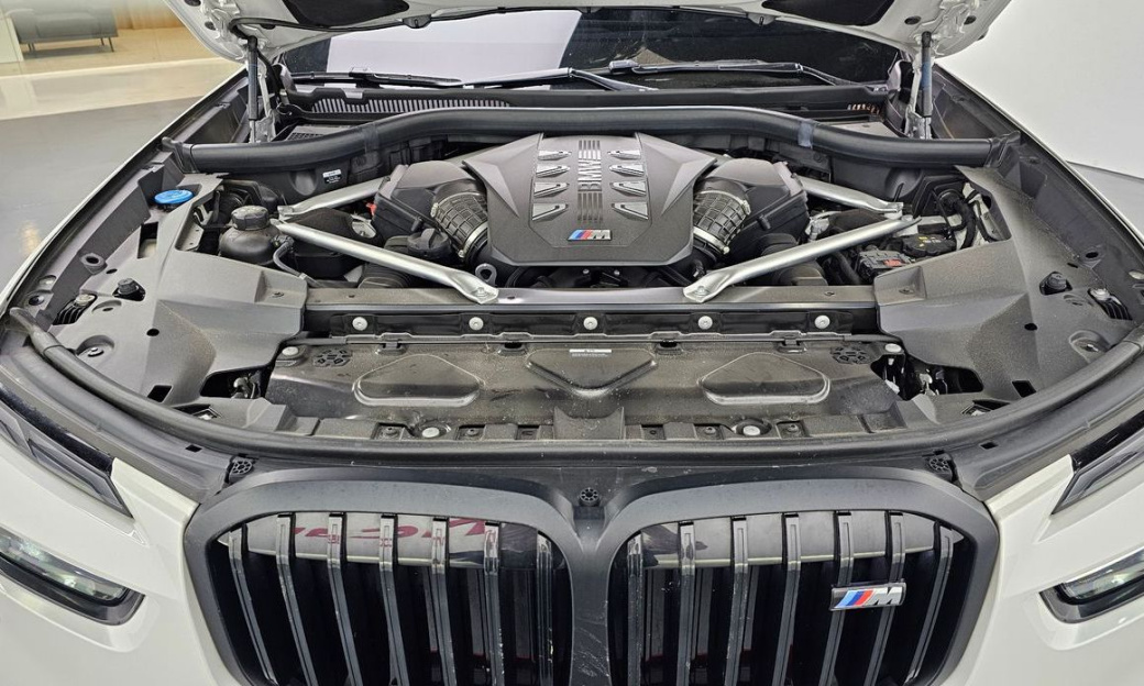 BMW X7 M60i xDrive M sport 6STR, 2024