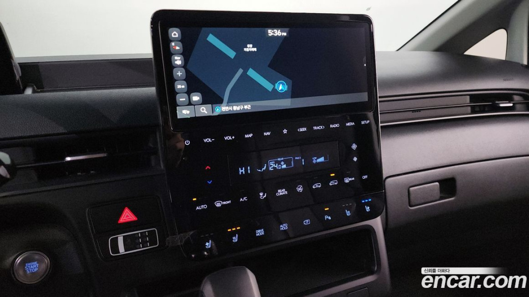 Hyundai Staria Tourer 9-Seater, 2025