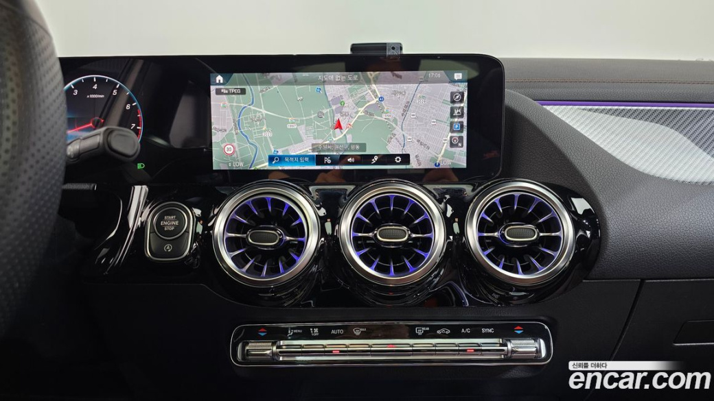 Mercedes-Benz GLA-Class GLA250 4MATIC, 2023