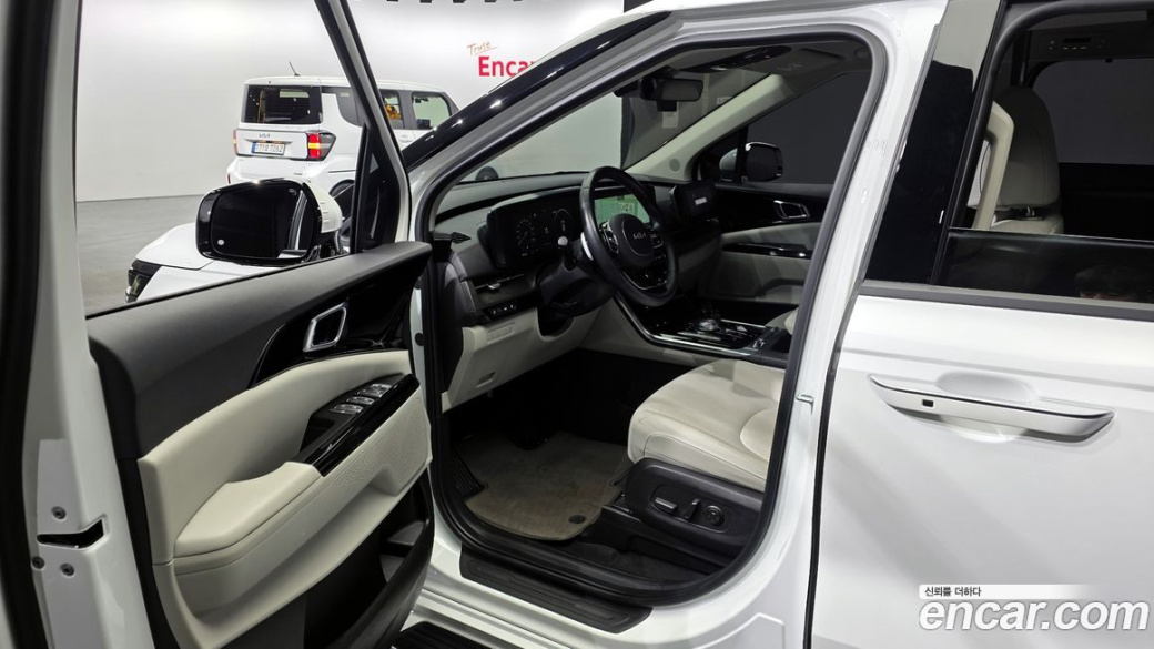 Kia Carnival 9-Seater Noblesse, 2022