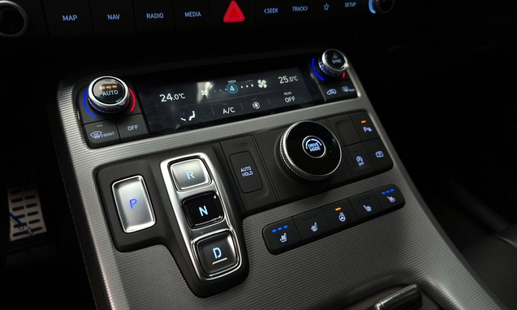 Hyundai Palisade Diesel 2.2 2WD, 2024