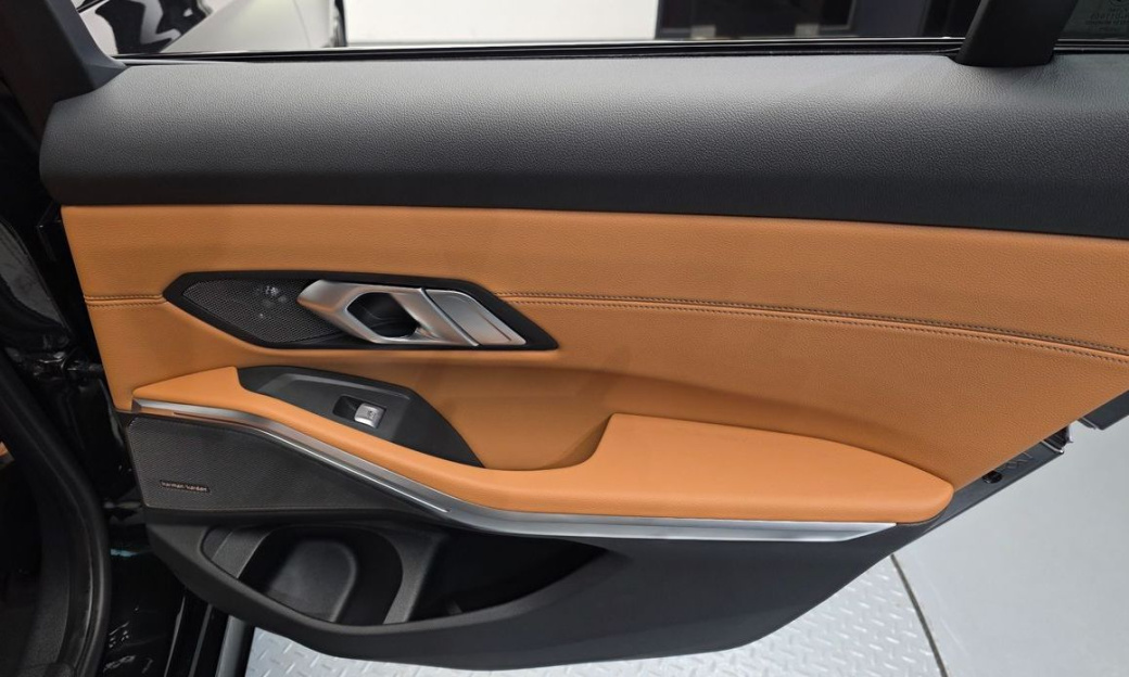 BMW 3-Series M340i Pro, 2024
