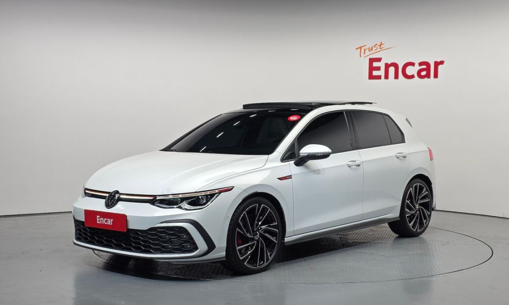 Volkswagen Golf 2.0 GTI, 2024