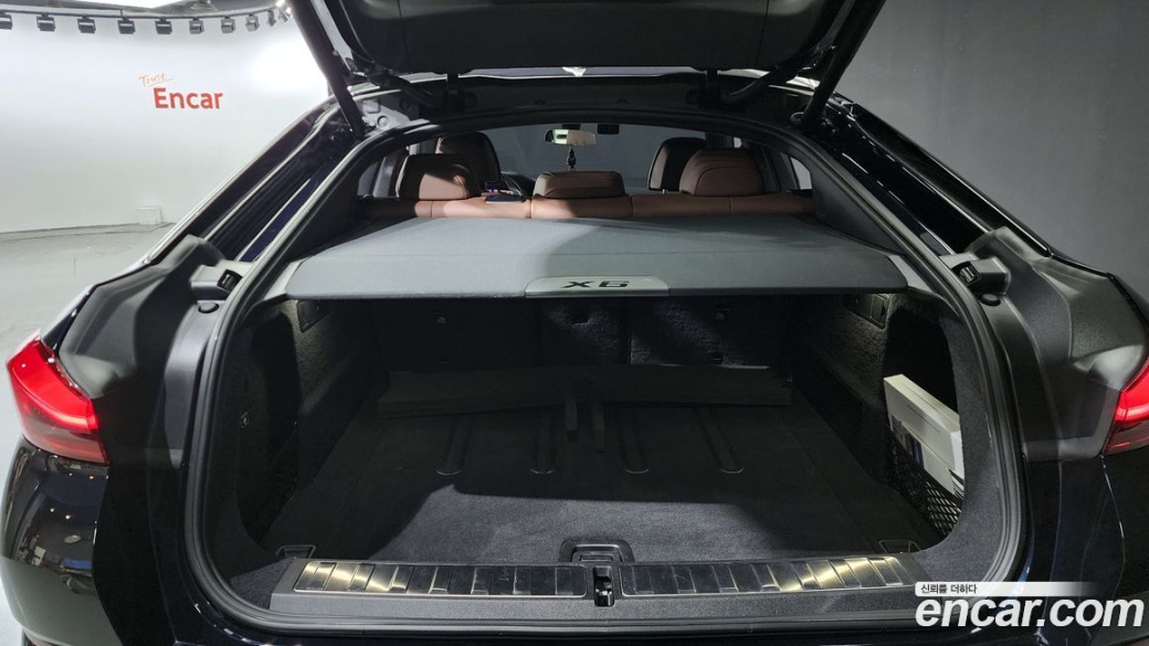 BMW X6 xDrive40i M Sport, 2023