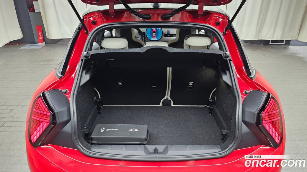 Mini Cooper 5 Door Favoured, 2025