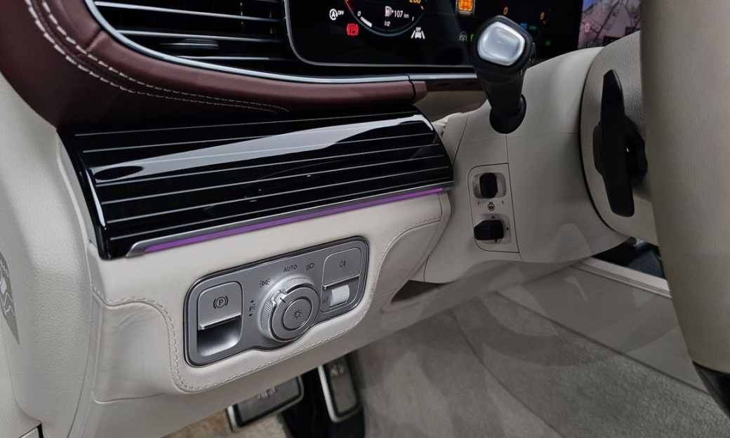 Mercedes-Benz GLS-Class Maybach GLS600 4MATIC, 2023