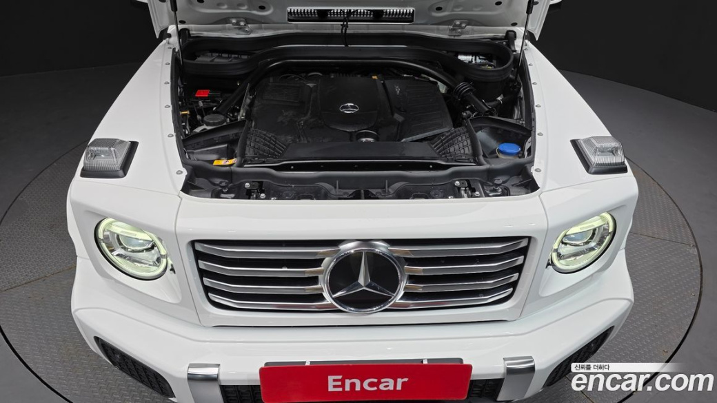 Mercedes-Benz G-Class G450d, 2025