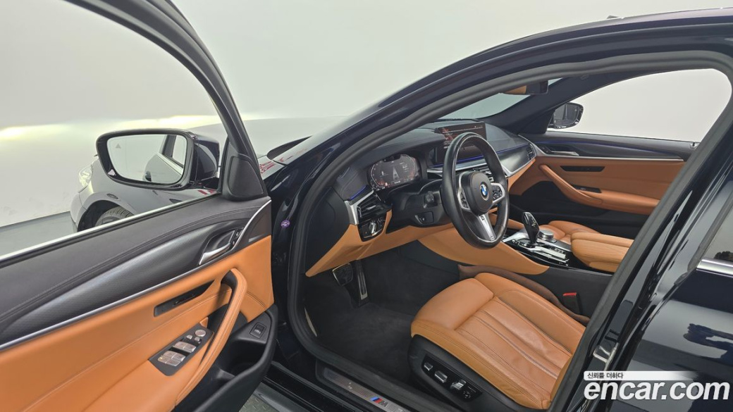 BMW 5-Series 520i M Sport, 2023