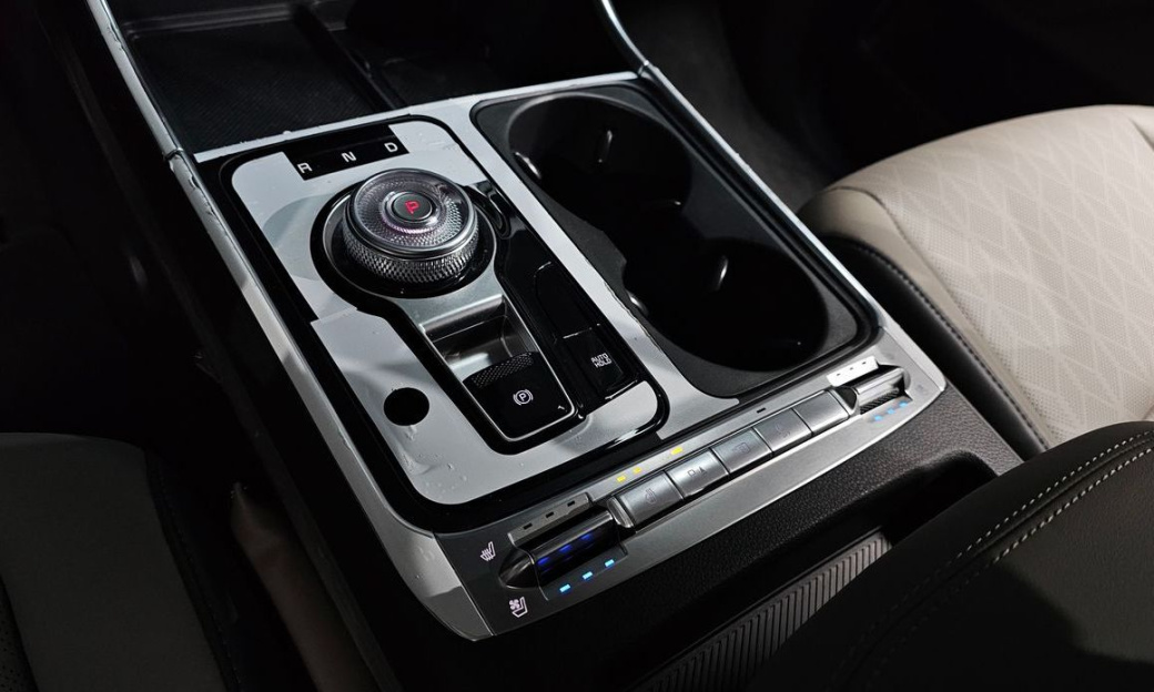 Kia Carnival 9-Seater Noblesse, 2025