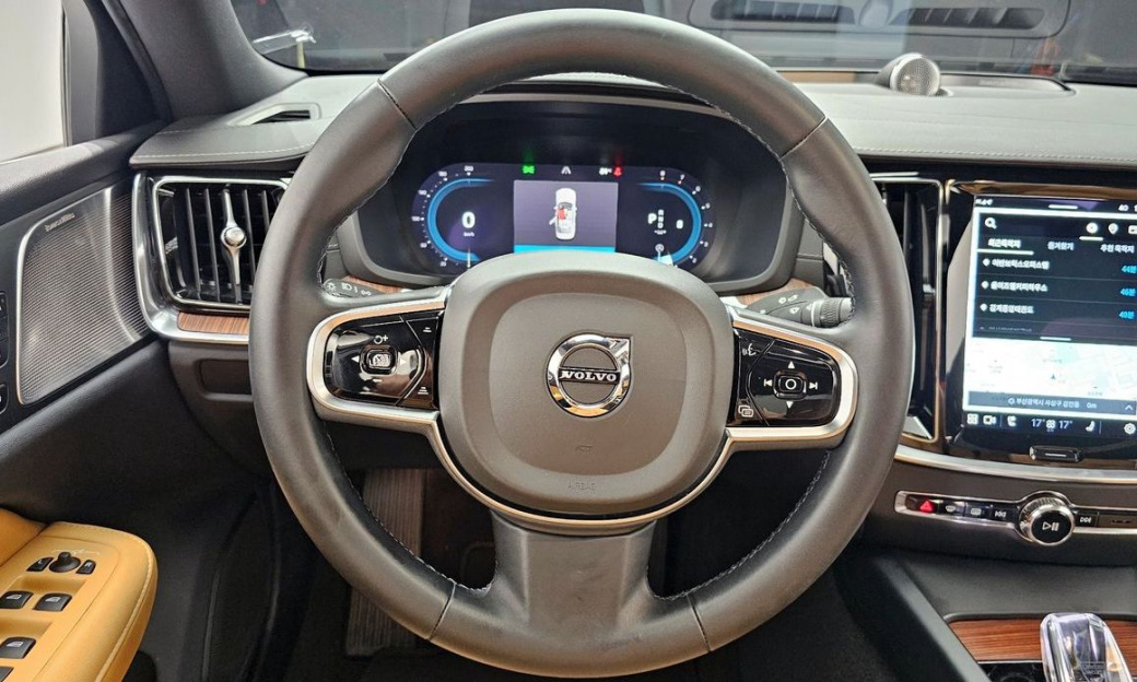 Volvo S60 B5 Ultimate Bright, 2024