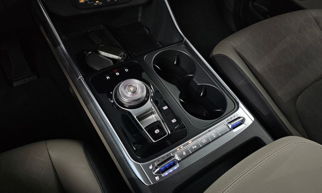 Kia Carnival 9-Seater Noblesse, 2024
