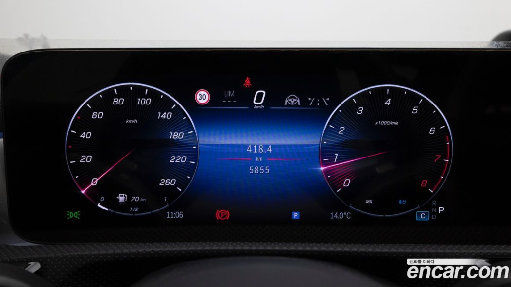 Mercedes-Benz CLA-Class CLA250 4MATIC, 2025