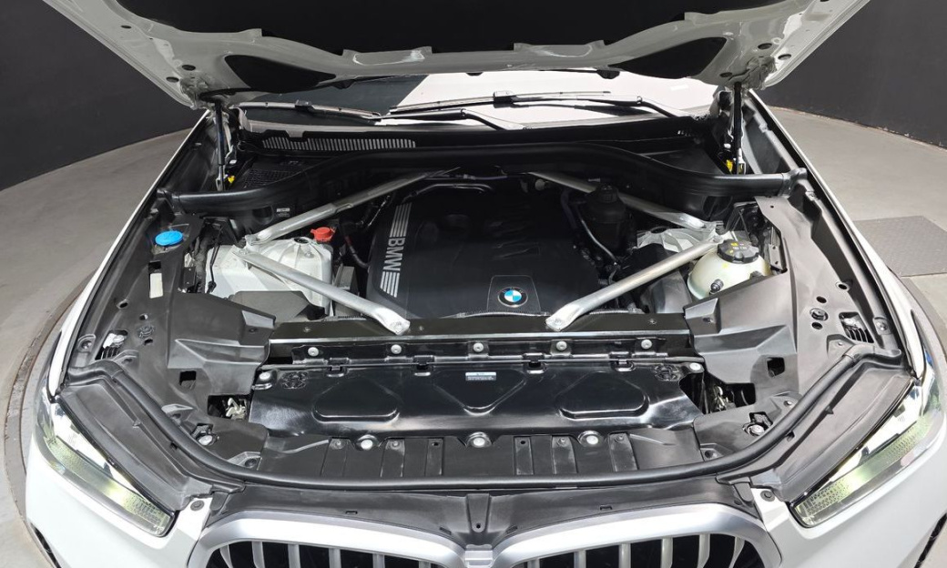 BMW X6 xDrive40i M Sport, 2024
