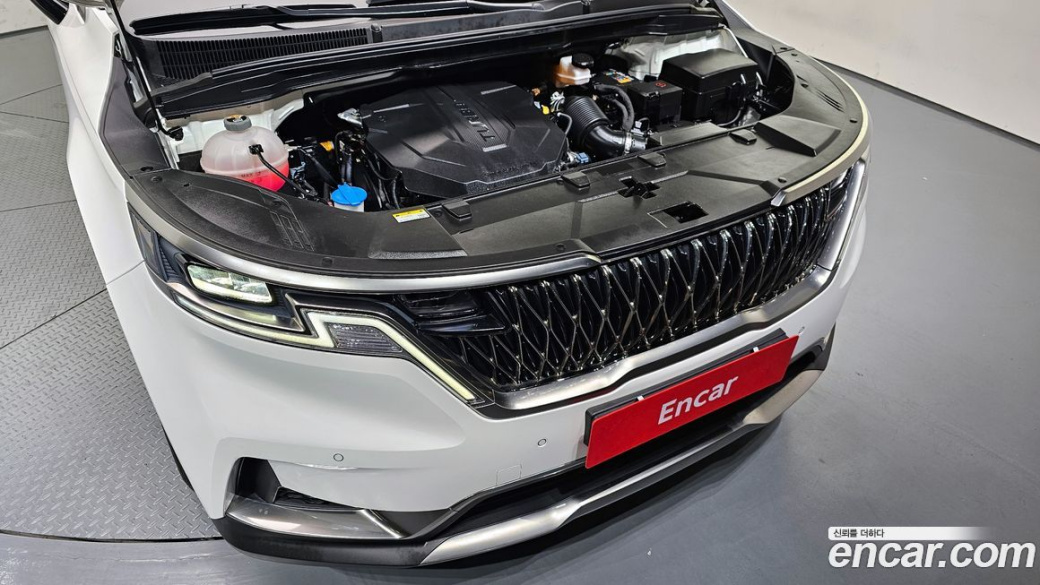 Kia Carnival 9-Seater Noblesse, 2023