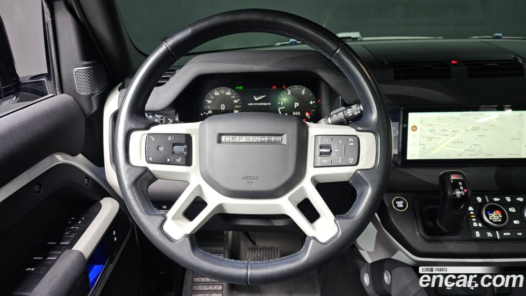 Land Rover Defender 110 D250 SE, 2023