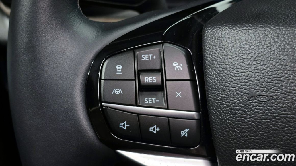 Ford Explorer 3.0 Platinum 4WD, 2023
