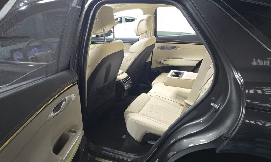 Genesis GV70 2.5T Gasoline AWD, 2025