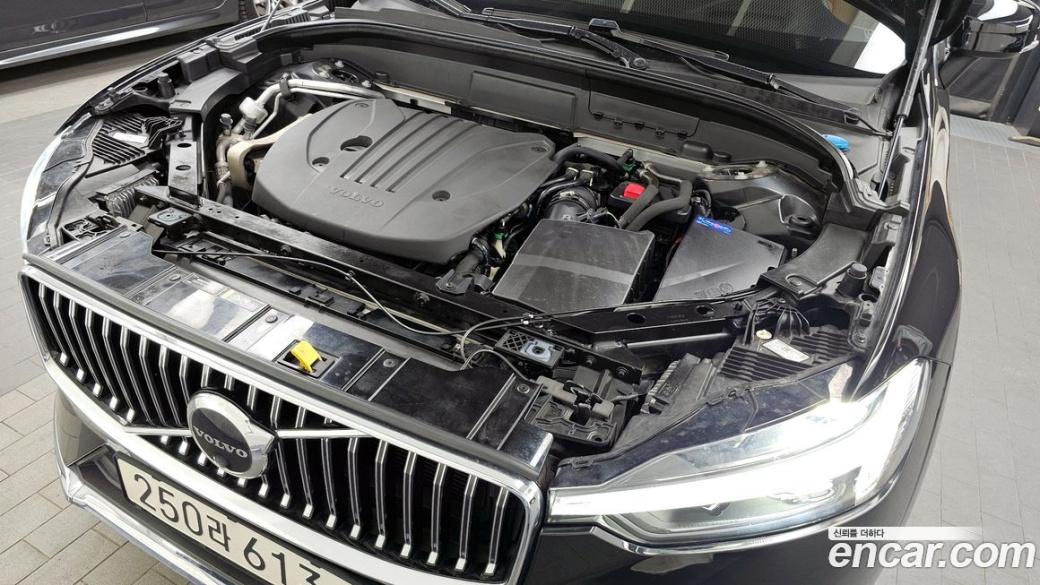 Volvo XC60 B5 Inscription, 2022