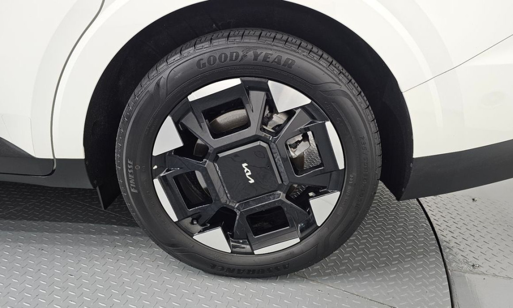 Kia Carnival 9-Seater Noblesse, 2024