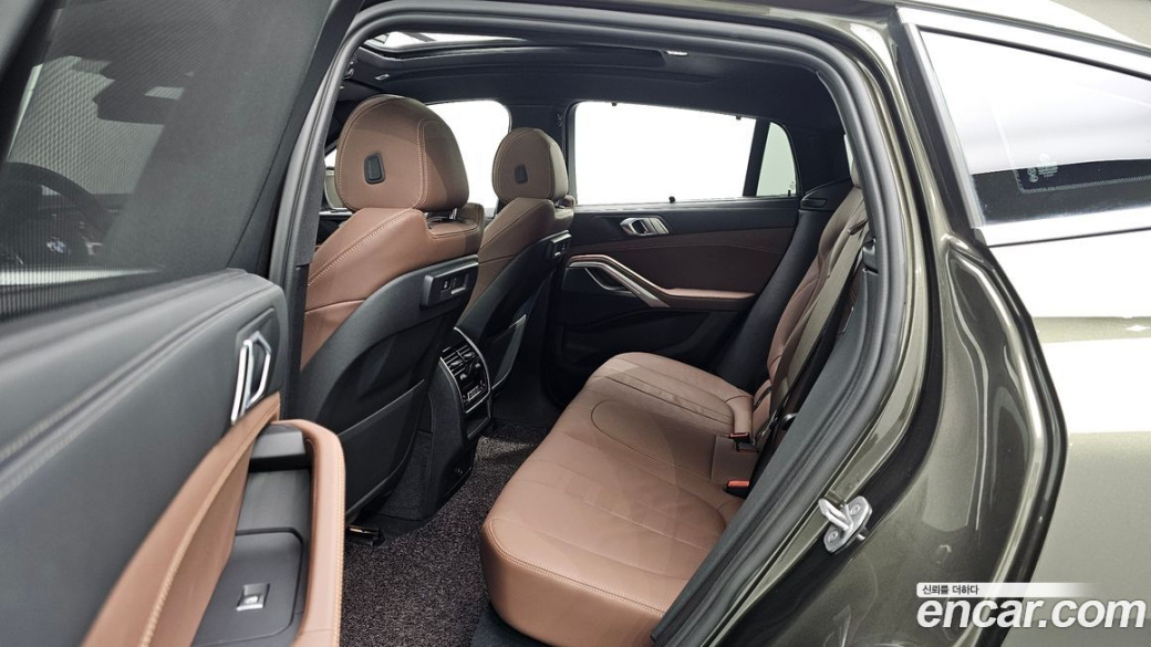 BMW X6 xDrive40i M Sport, 2022