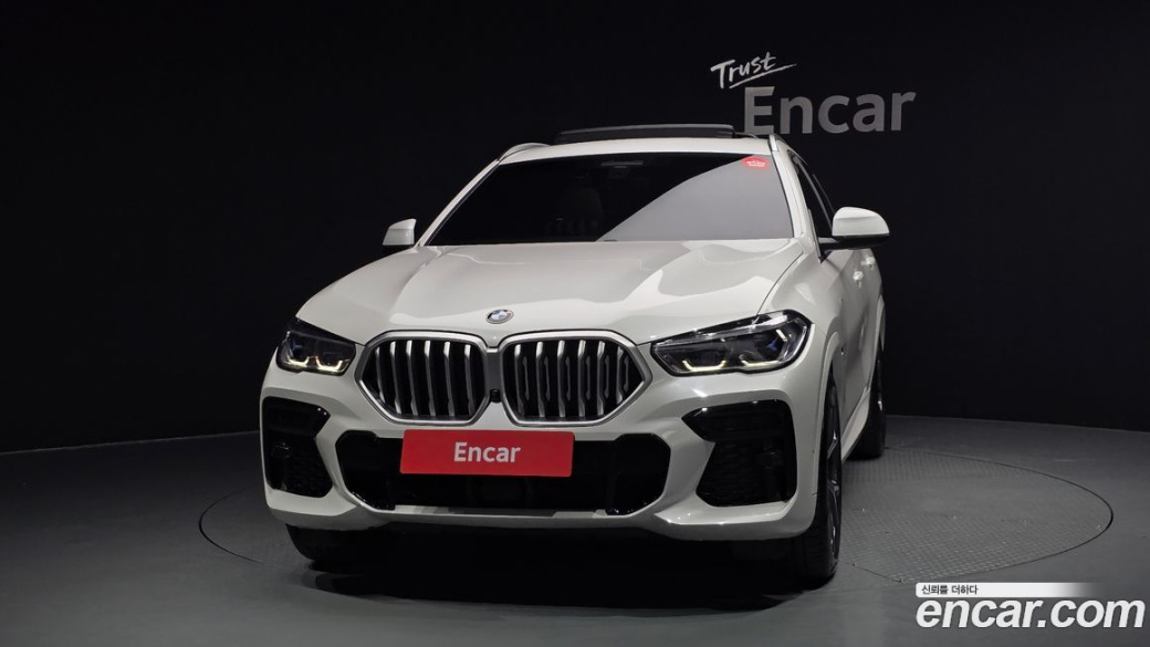 BMW X6 xDrive40i M Sport, 2023