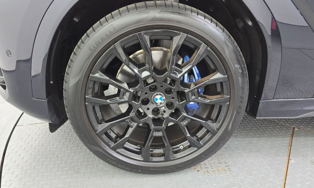 BMW X6 xDrive40i M Sport, 2025