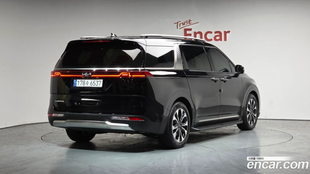 Kia Carnival 9-Seater Signature, 2023