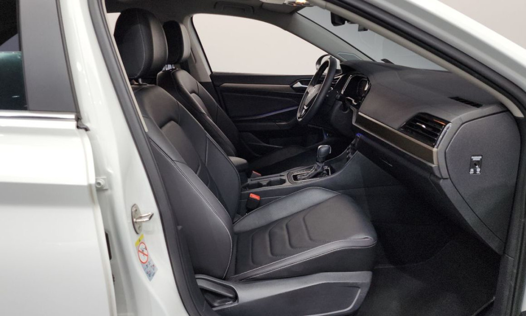 Volkswagen Jetta 1.4 TSI Prestige, 2021
