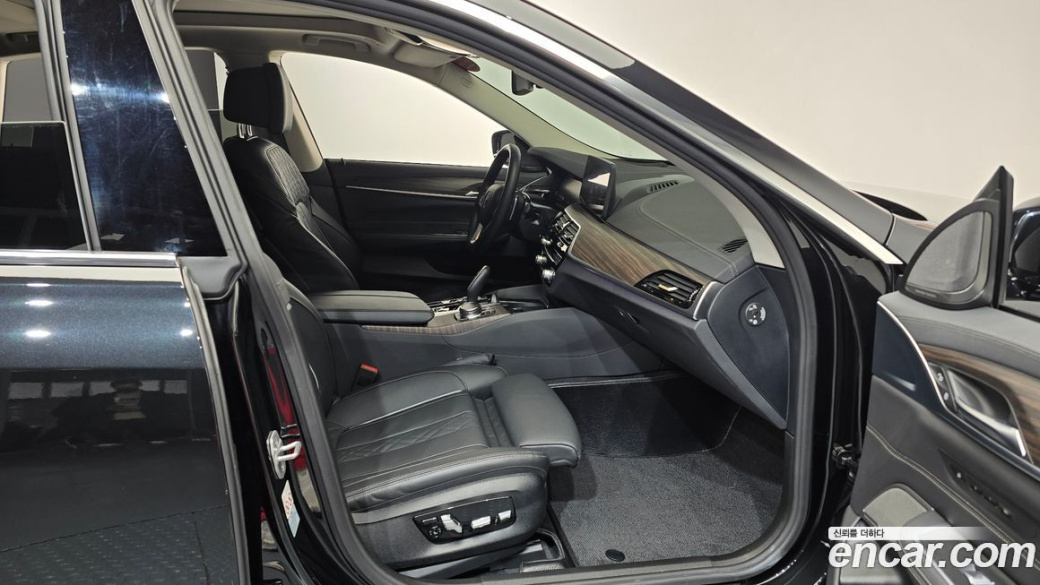 BMW Gran Turismo 630i xDrive Luxury, 2024