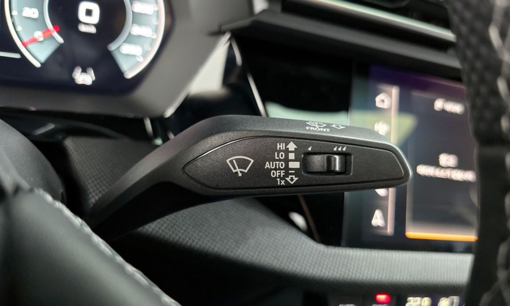 Audi A3 40 TFSI Premium, 2025