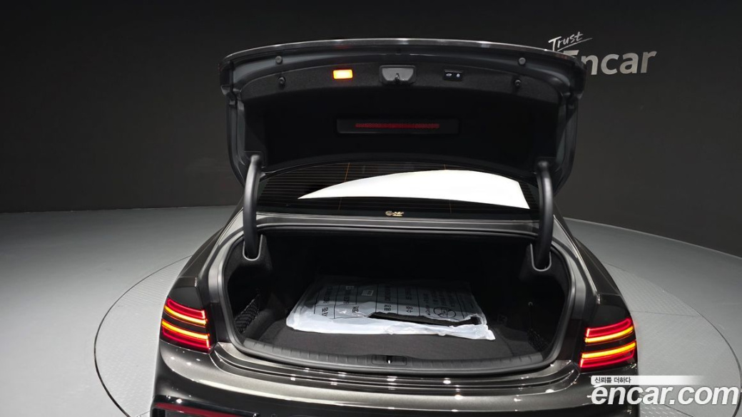 Genesis G80 Gasoline 2.5 Turbo AWD, 2026