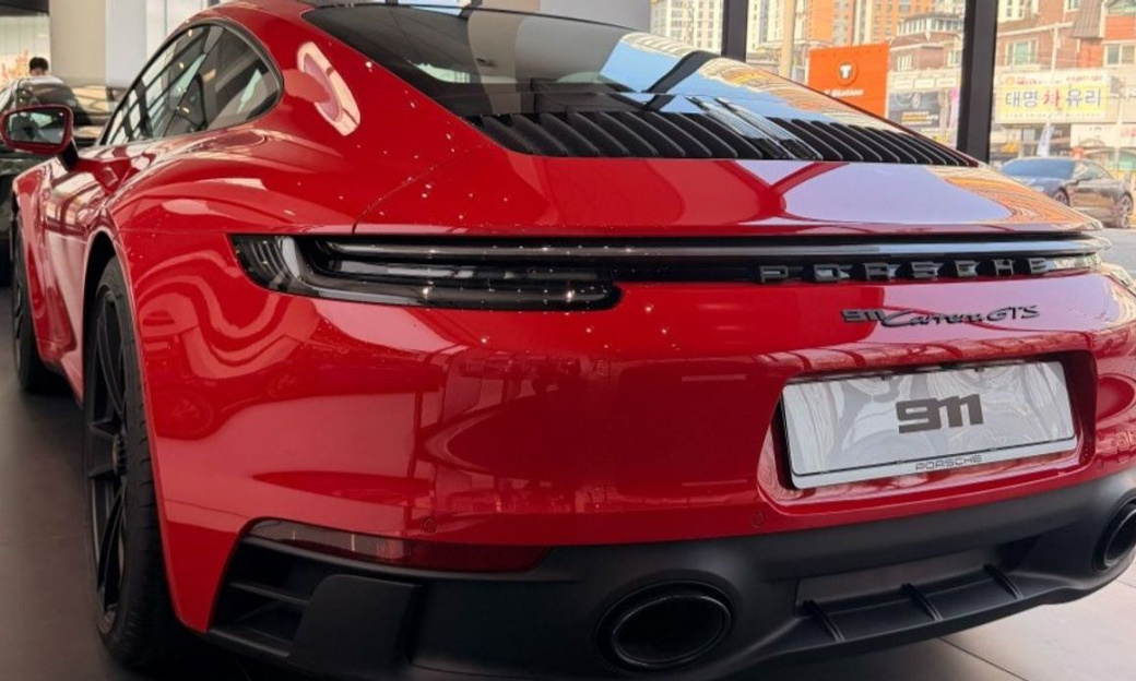 Porsche 911 Carrera GTS, 2024