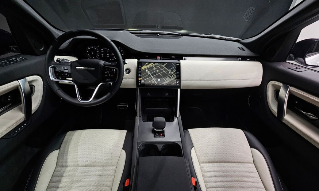 Land Rover Discovery Sport P250 Dynamic SE, 2025