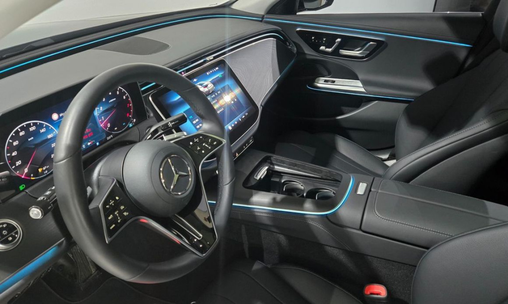 Mercedes-Benz E-Class E200 Avantgarde, 2025